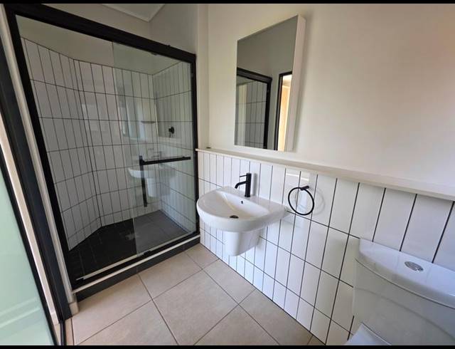 2 BEDROOM PROPERTY TO RENT IN MOOIKLOOF